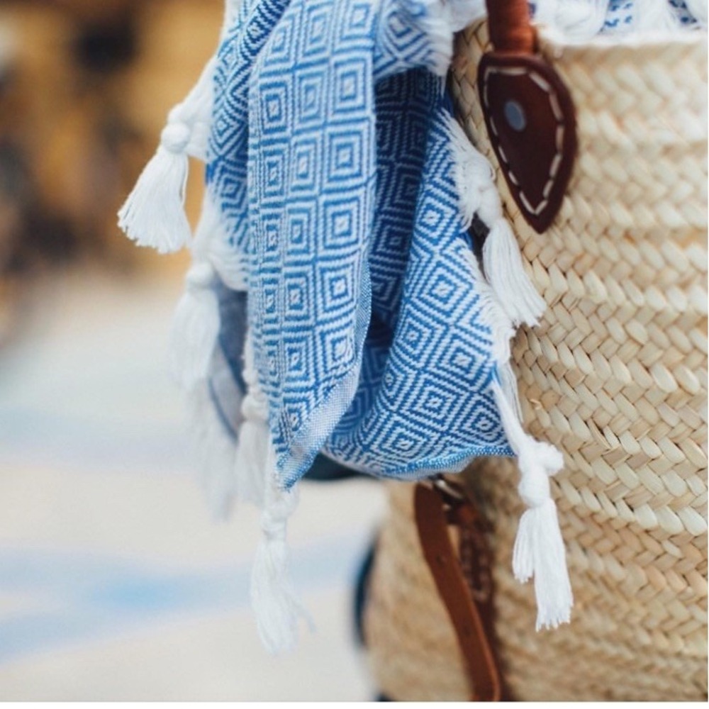 Kamp & Co Anthropologie Turkish Towel BLUE/WHITE Fringe Bohemian 70" X 35"